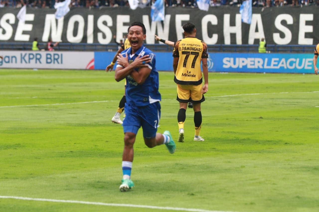 Persib Jadi Juara Paruh Musim Usai Menang Laga Kontra Persija