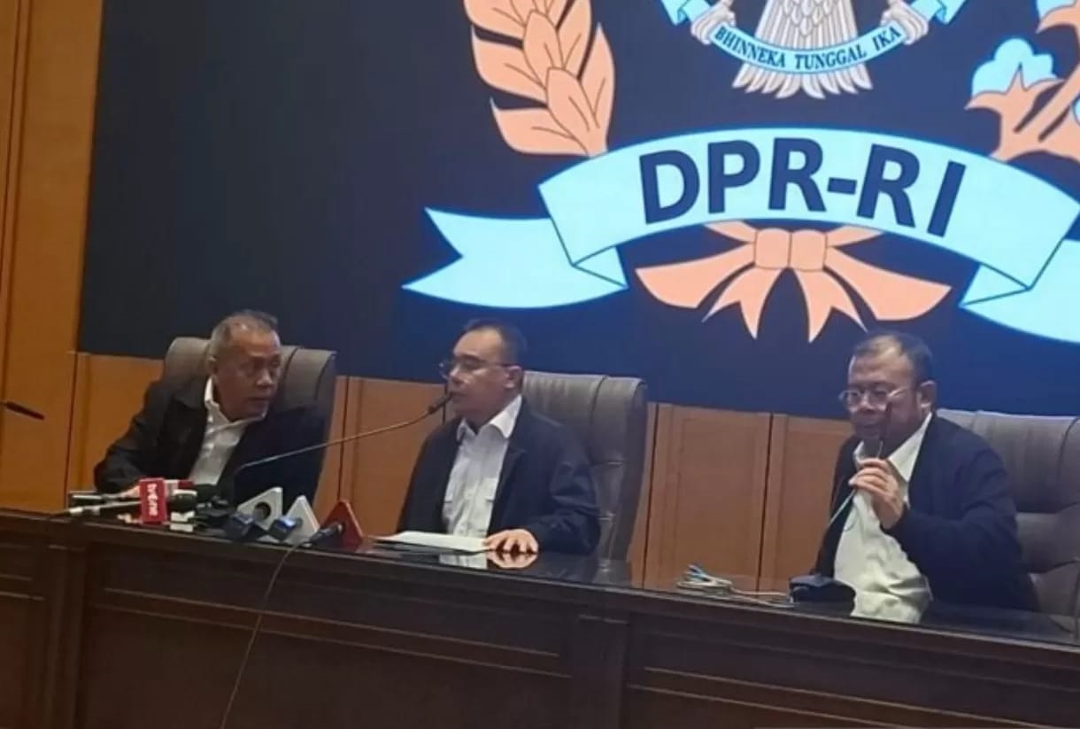 DPR RI : Polri Tetap di Bawah Presiden
