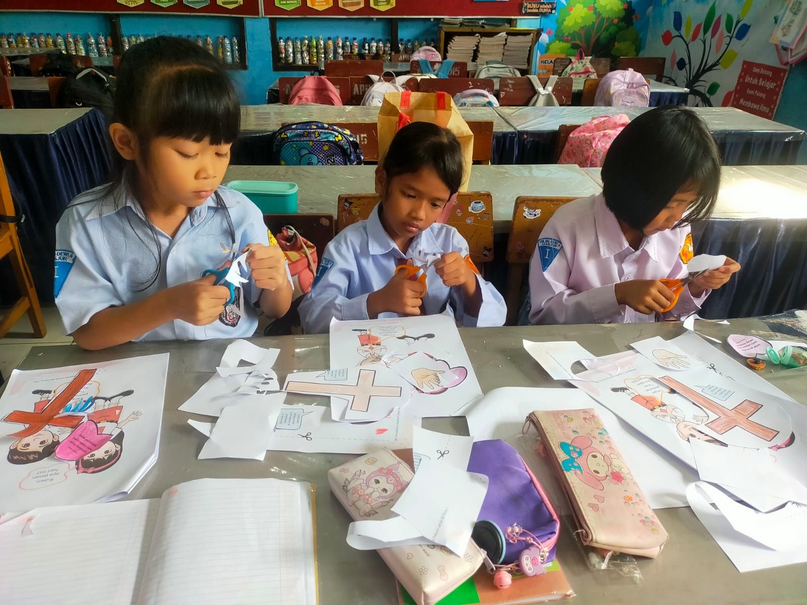 SD Negeri Ibu Dewi 4 Cianjur Perkuat Karakter dan Toleransi Sejak Pagi