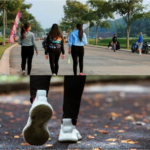 10 Manfaat Luar Biasa Dengan Berjalan Kaki