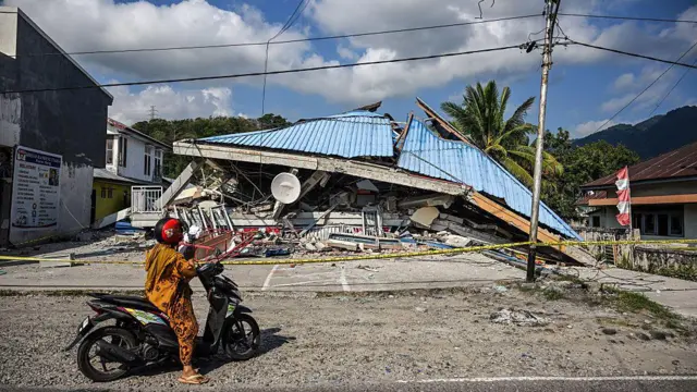 Pemerintah Bebaskan Biaya Pengurusan Dokumen Penting Korban Gempa NTT, dari KTP hingga Sertifikat Tanah