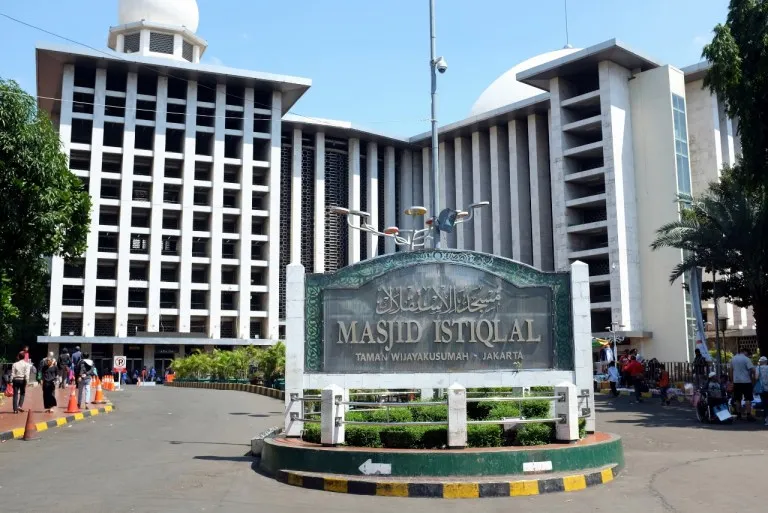 Masjid Istiqlal Resmi Menjadi Masjid Pertama yang Memanfaatkan Instrumen Pasar Modal