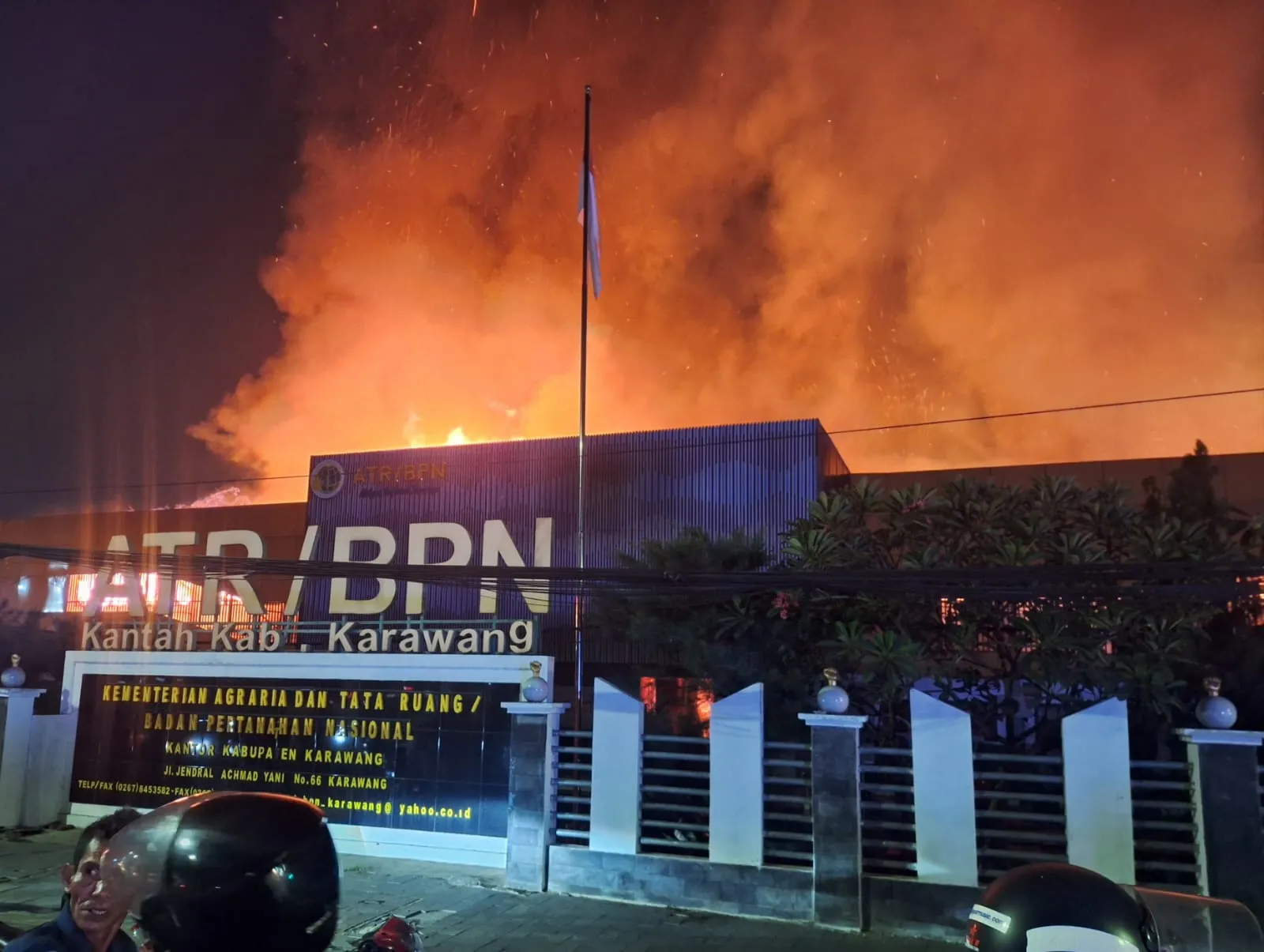 Inilah Nasib Arsip Tanah Warga Pasca Kebakaran di Kantor BPN Karawang, Wamen ATR/BPN Meminta Masyarakat Agar Tidak Khawatir